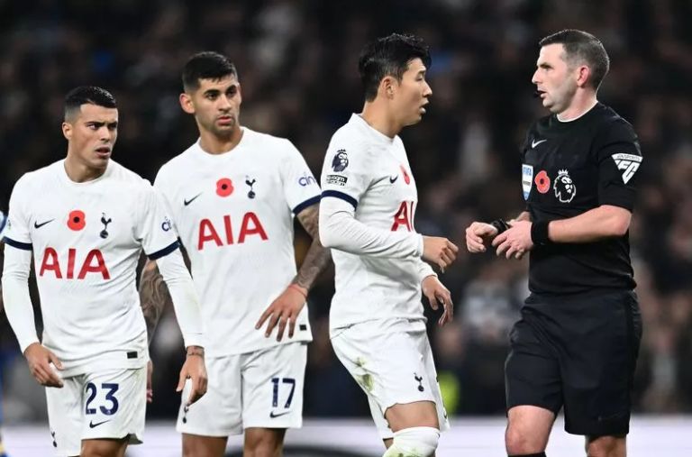 Tottenham make decision on the future of 26yearold star amid exit