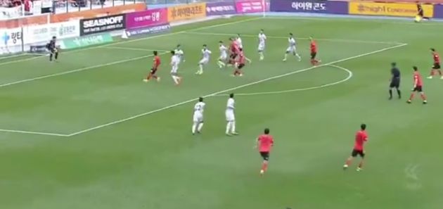 Min-hyuk Yang scores screamer