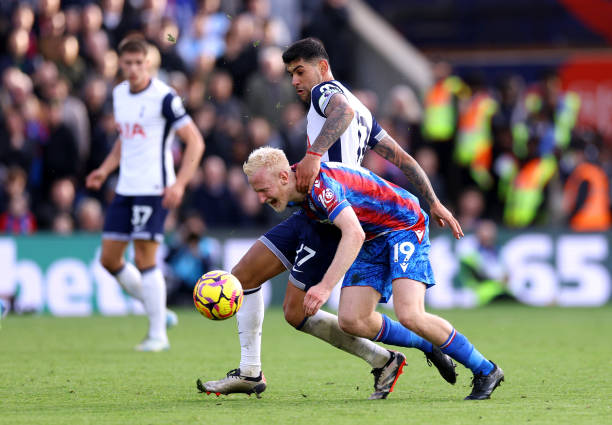 Tottenham defender Micky van de Ven was at fault for Mateta's goal