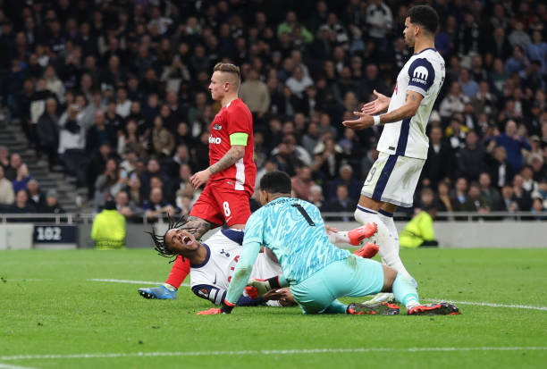 Wilson Odobert suffers injury