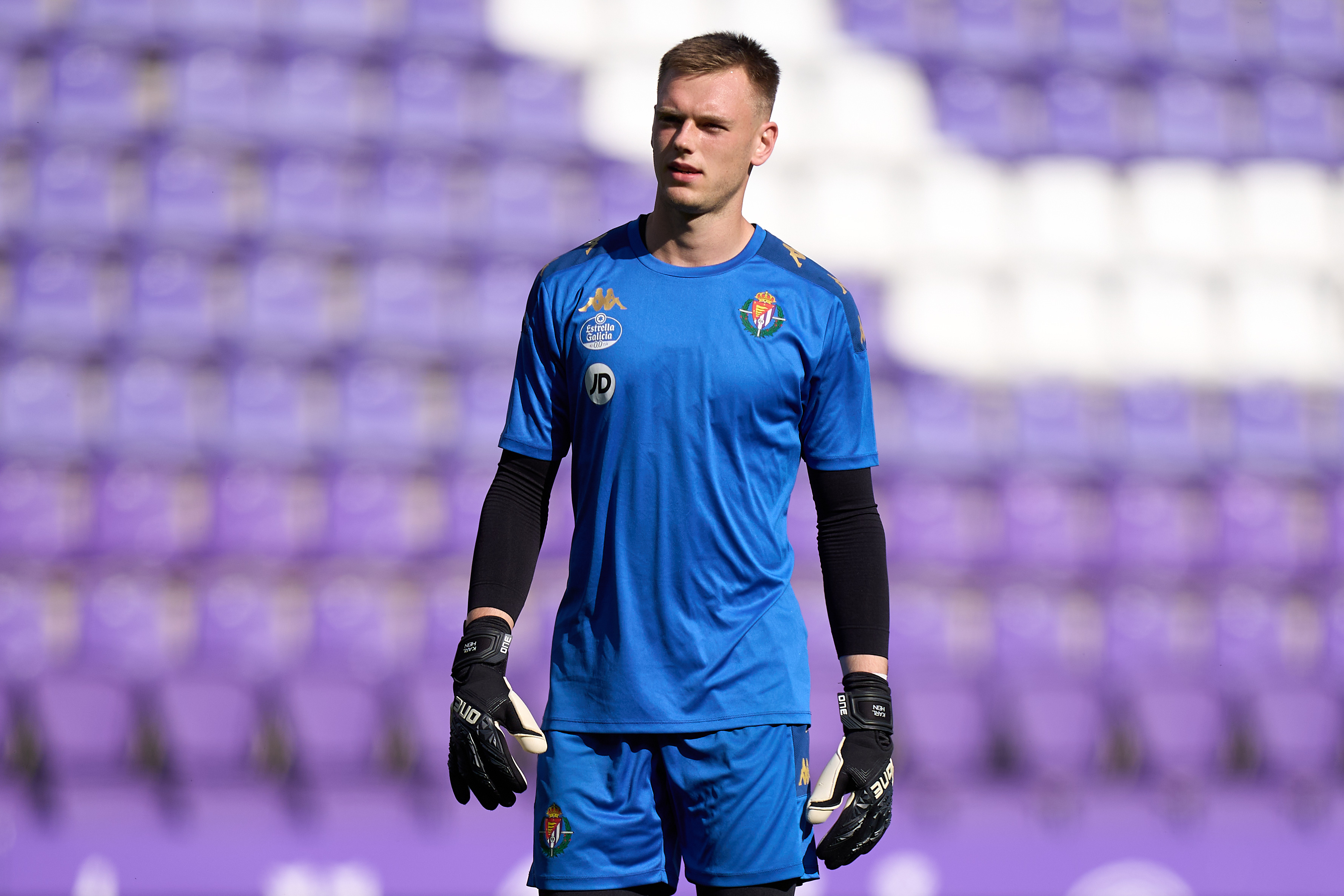 Tottenham want to sign Karl Hein on a free transfer.