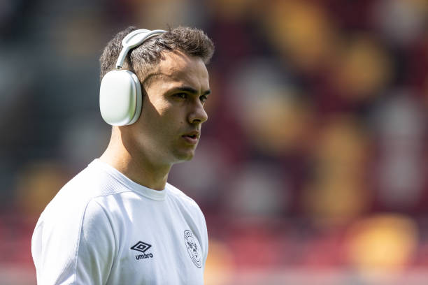 Sergio Reguilon of Tottenham looks on
