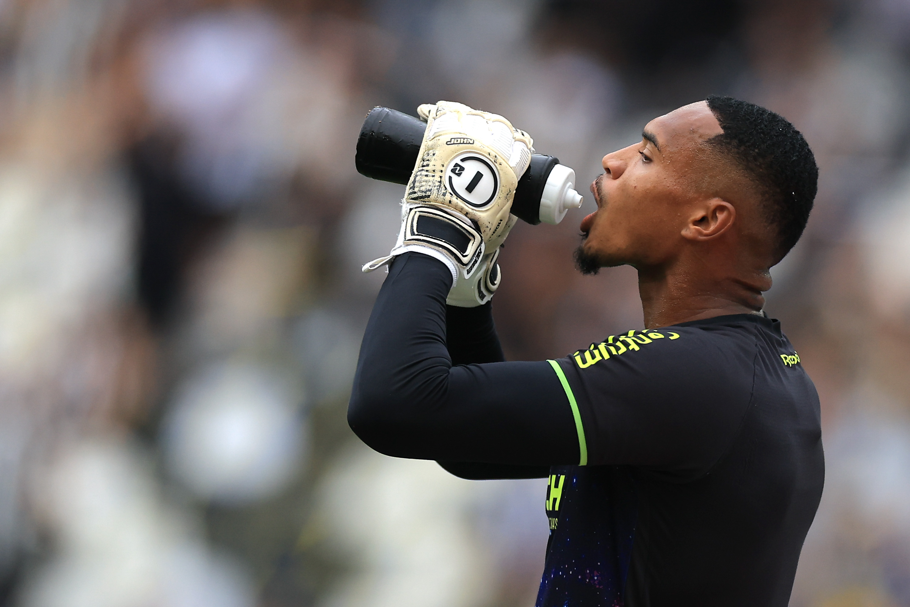 John Victor in action for Botafogo