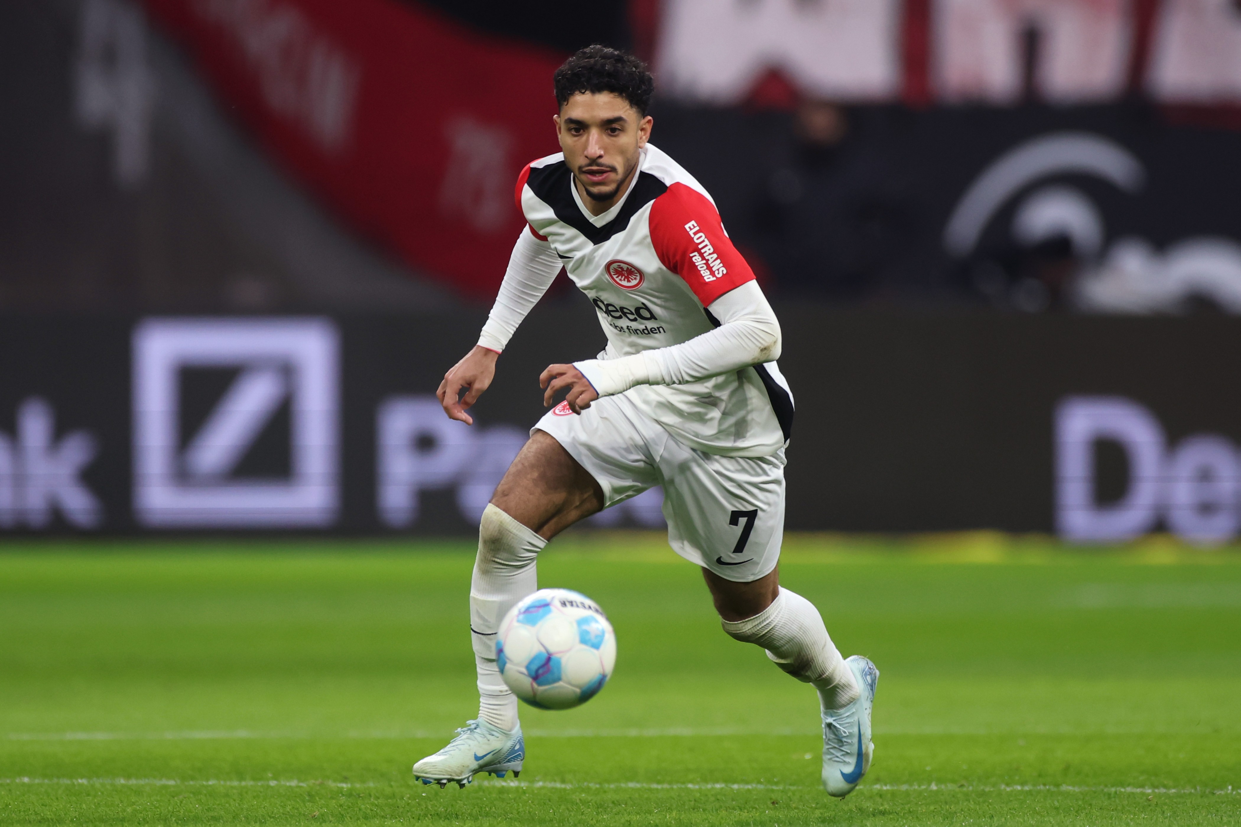 Omar Marmoush of Eintracht Frankfurt controls the ball