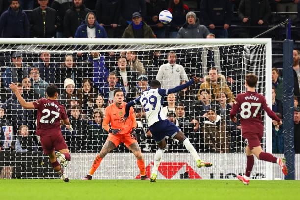 Pape Matar Sarr misses from point blank range against Man City to Ange Postecoglou's disbelief