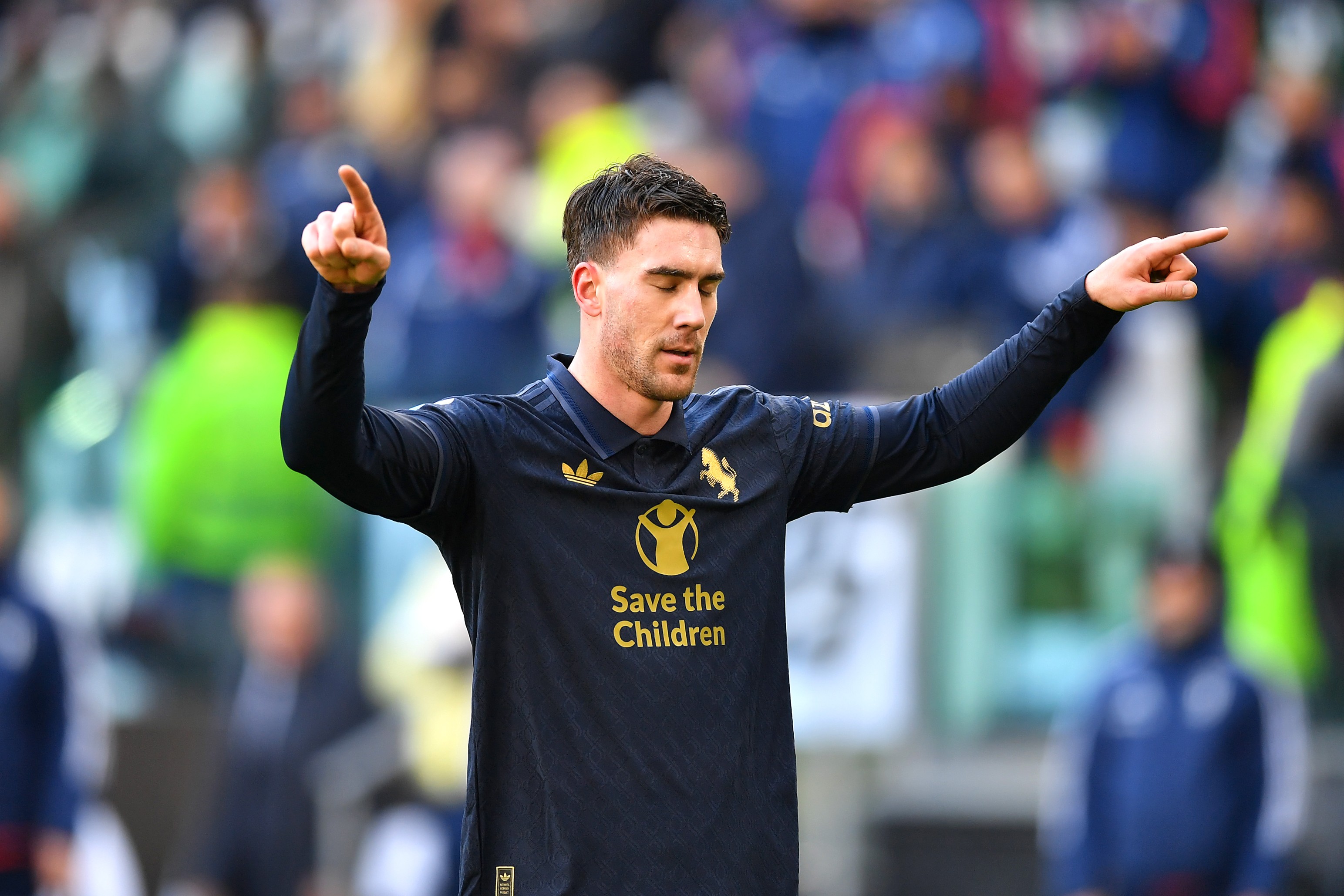 Dusan Vlahovic celebrates scoring for Juventus against Empoli