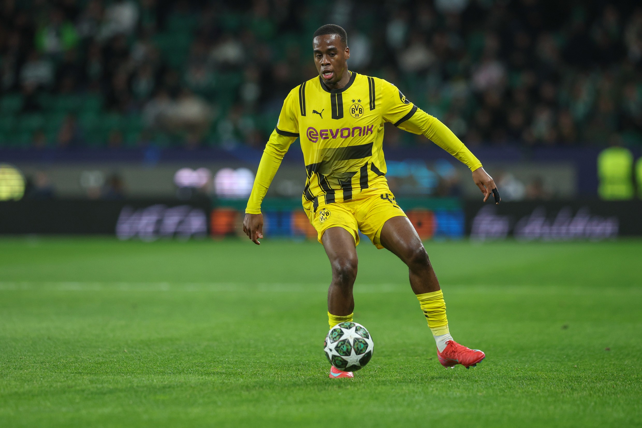 Jamie Gittens of Borussia of Dortmund during a UEFA Champions League match