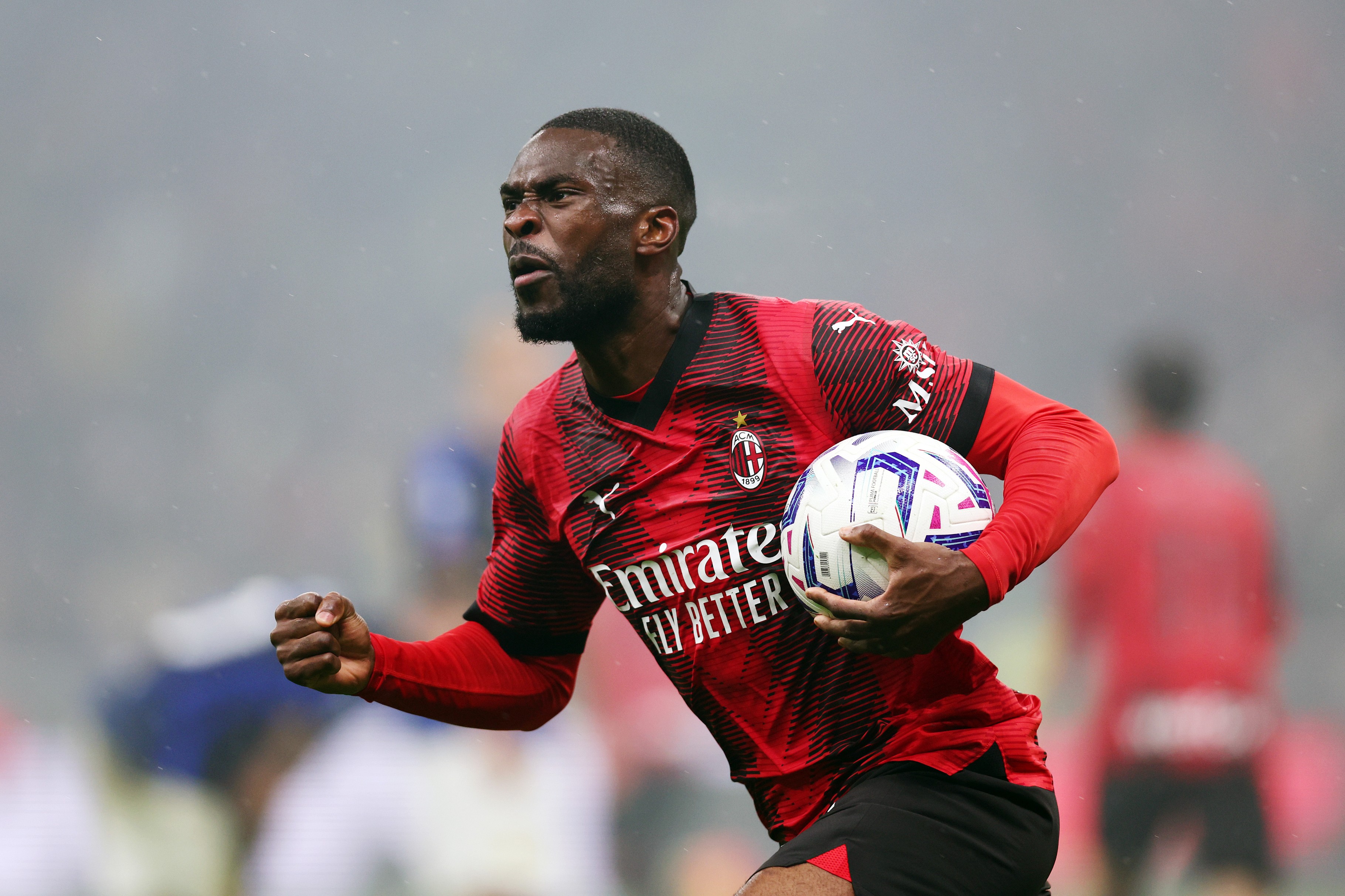 Fikayo Tomori celebrates scoring a goal for AC Milan