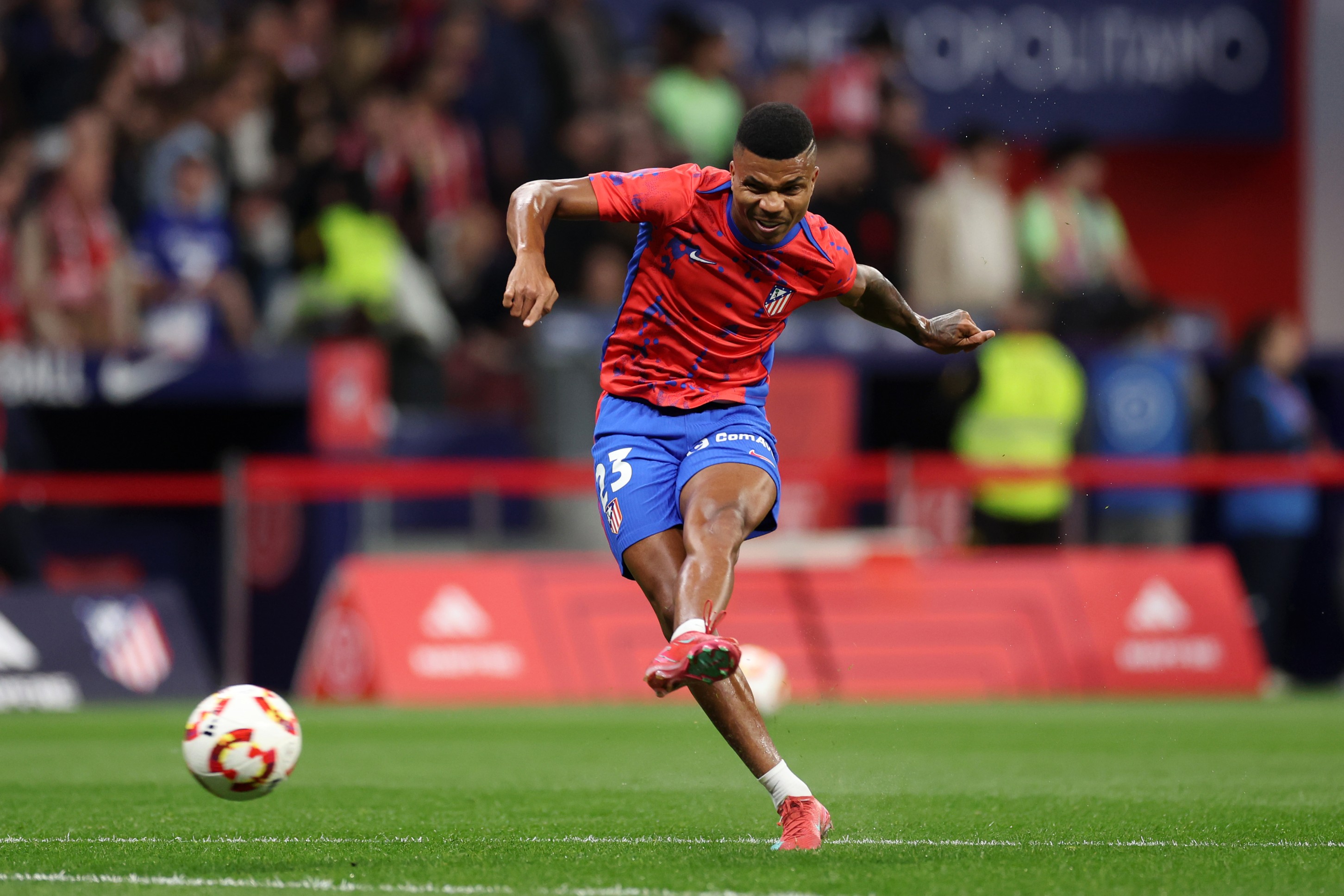 Reinildo Mandava of Atletico de Madrid warms up during the Copa del Rey semifinals