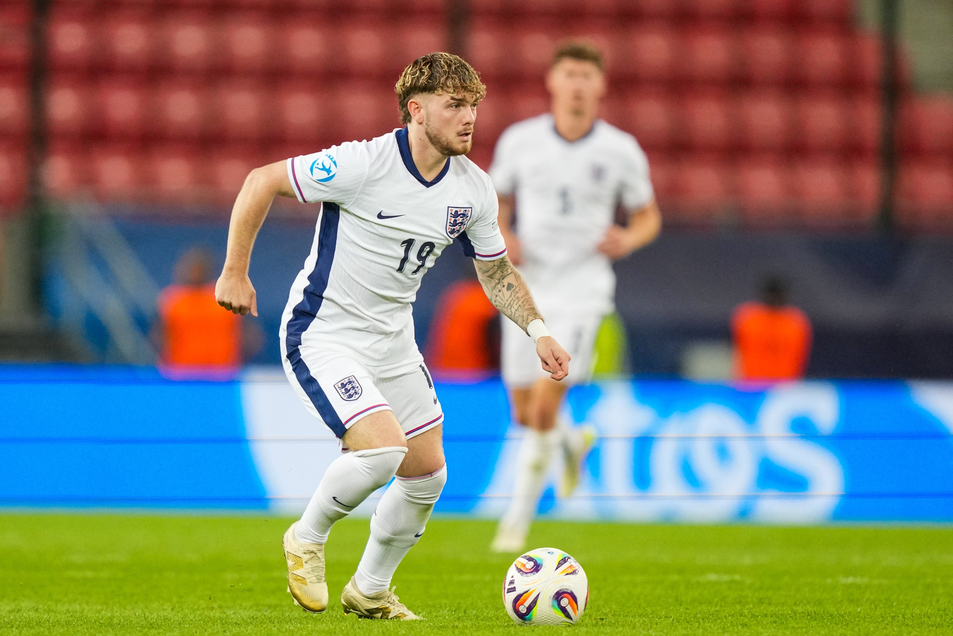 Harvey Elliott of U21 England runs with the ball