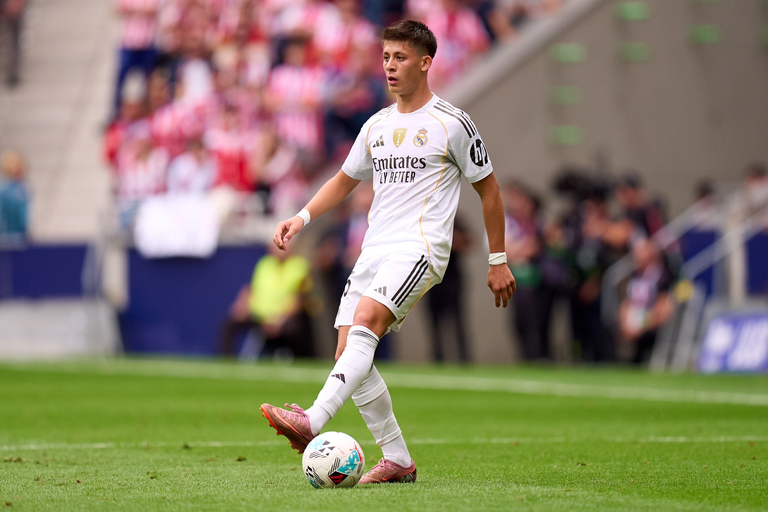 Arda Guler of Real Madrid controls the ball