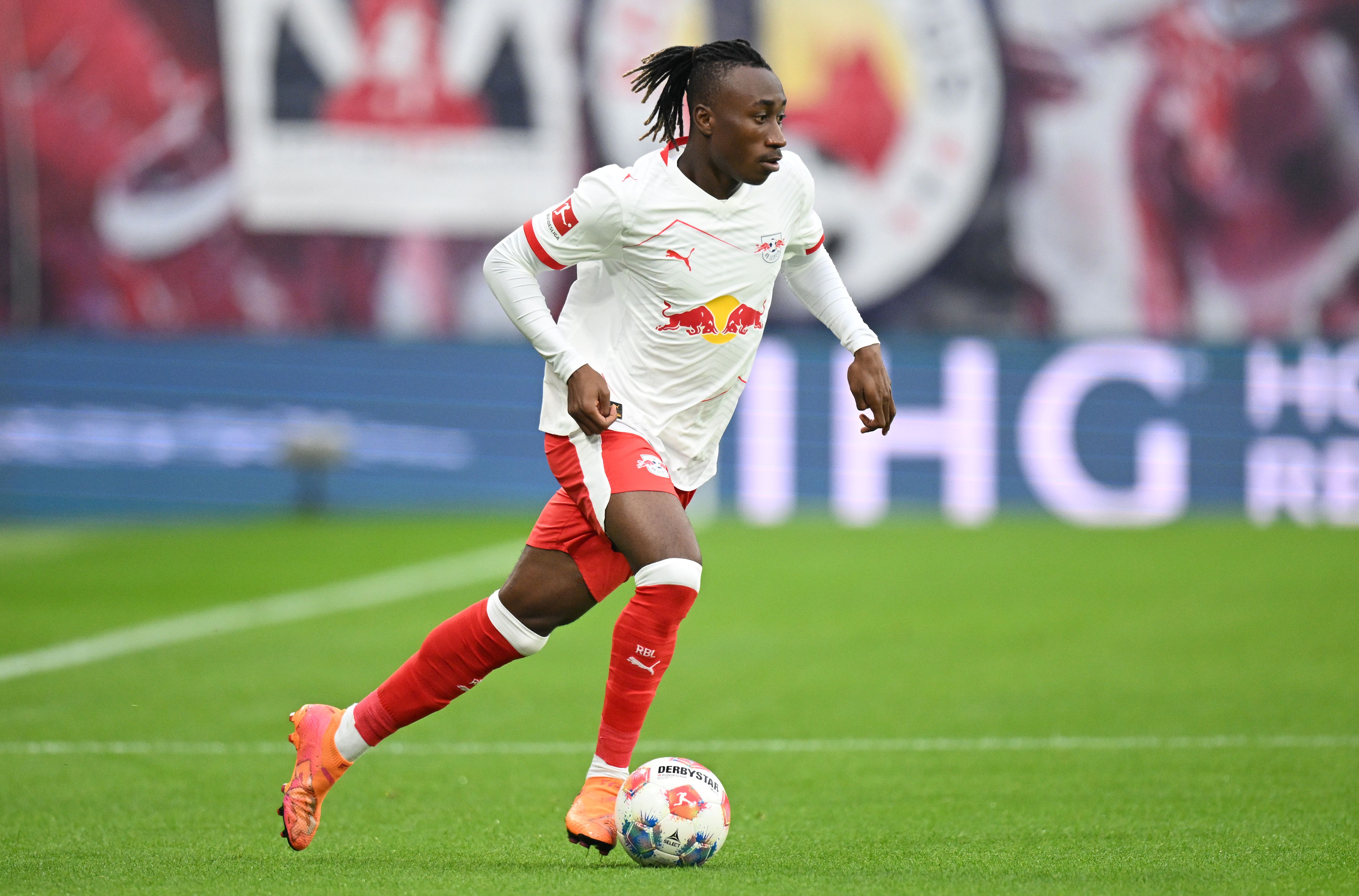 Yan Diomande of RB Leipzig in action