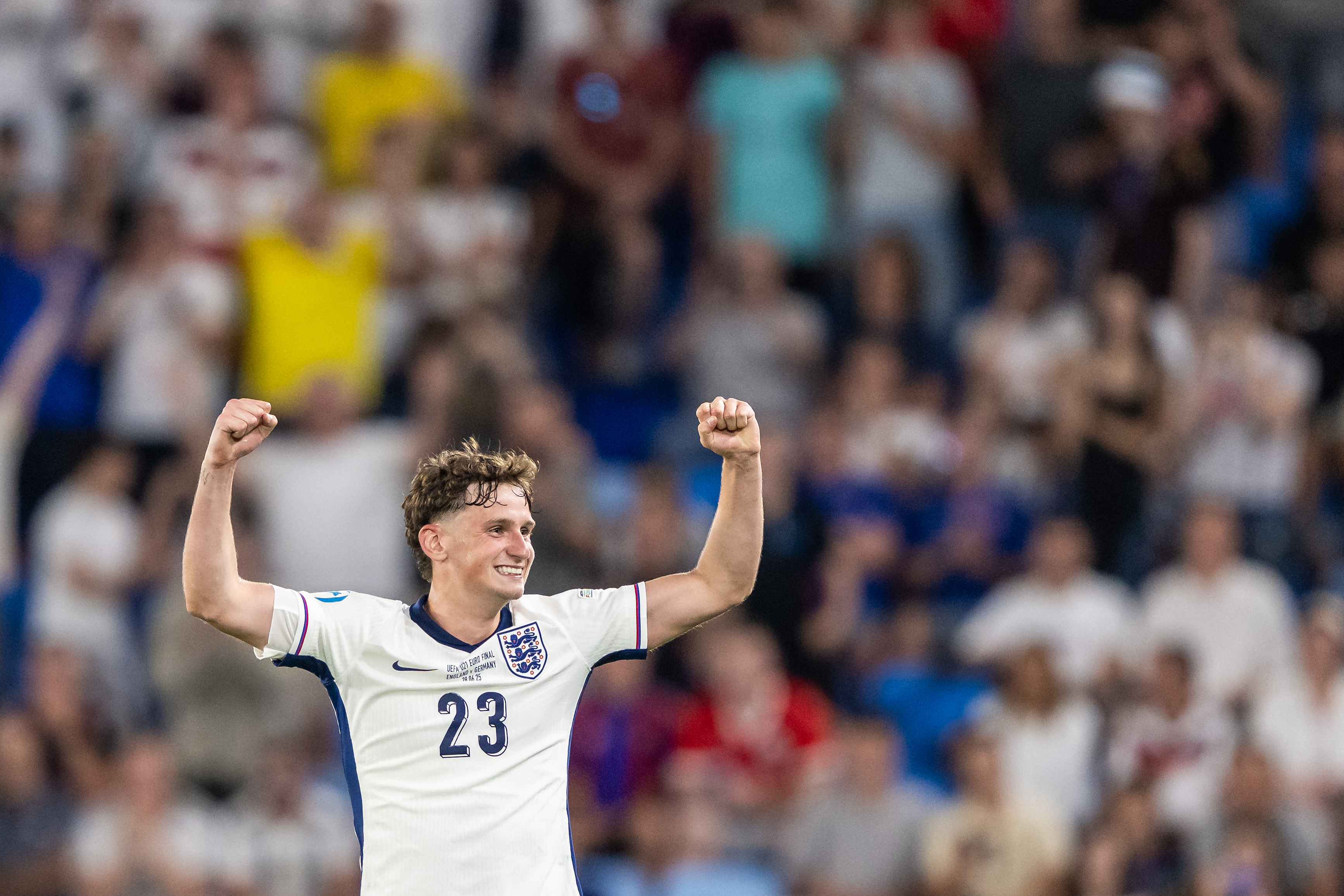Tyler Morton of England celebrates after his team's victory